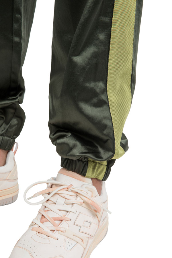 AW18SF BAGGY SIDE TAPE TRACKIES GREEN 5
