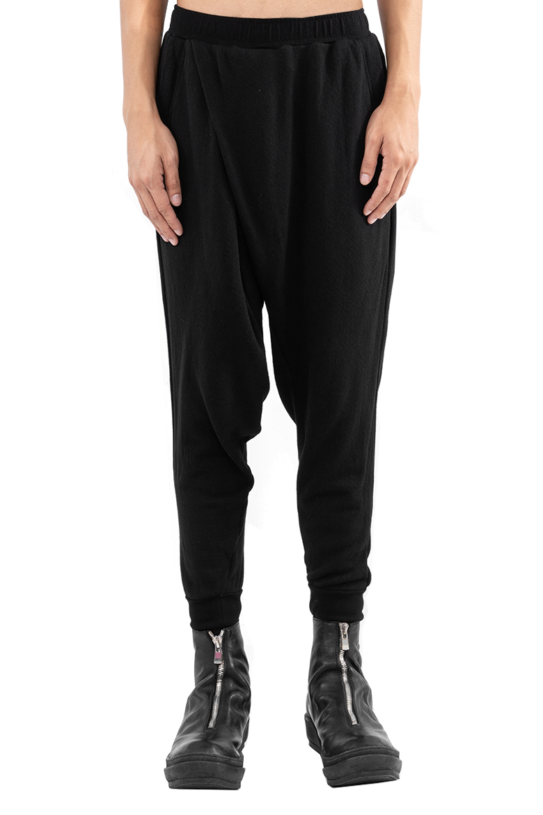 Shop JULIUS LOW CROTCH JOGGER PANTS | LARMOIRE-SINGAPORE.COM