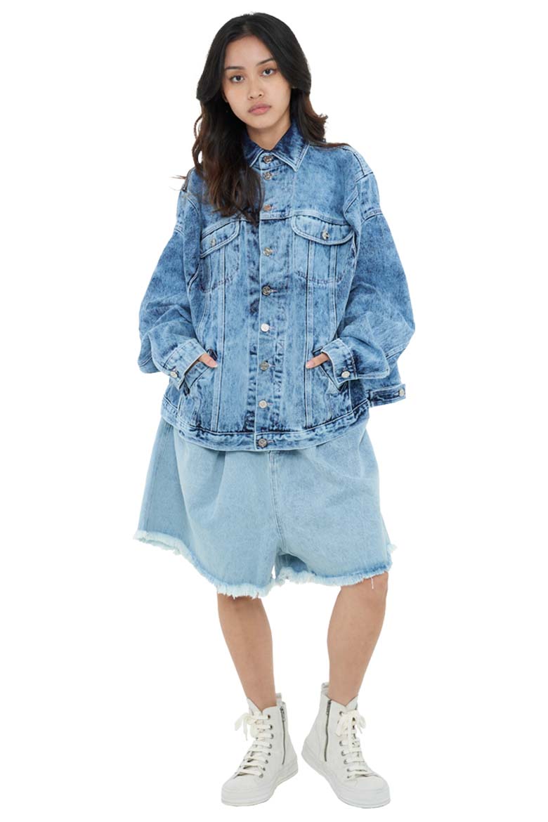 NATASHA ZINKO | ACID WASHED DENIM BOX JACKET LIGHT WASH | L'ARMOIRE NATASHA ZINKO | ACID WASHED DENIM BOX JACKET LIGHT WASH | L'ARMOIRE